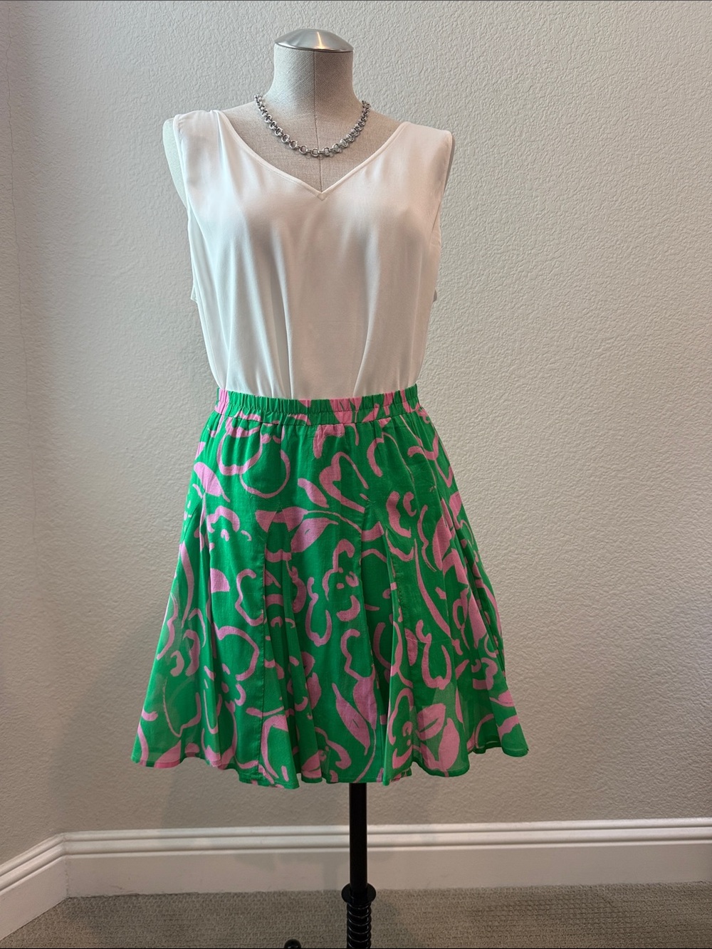 Velvet by Graham & Spencer Green & Pink Floral Skater Skirt